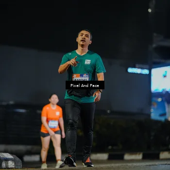 Runner Photo 7794574