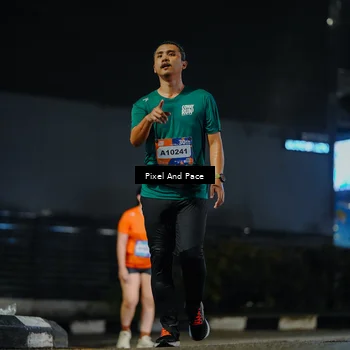 Runner Photo 7794576