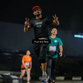 Runner Photo 7794582