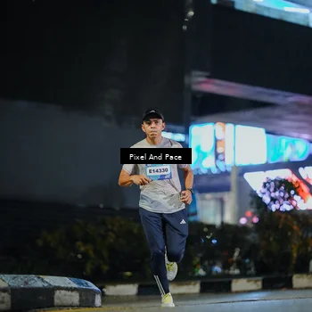 Runner Photo 7794619