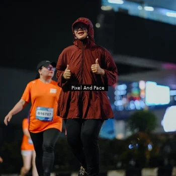 Runner Photo 7794635