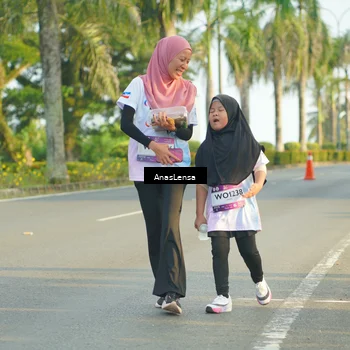 Runner Photo 7794683