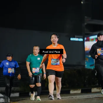Runner Photo 7794684