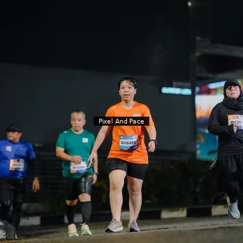 Runner Photo 7794691