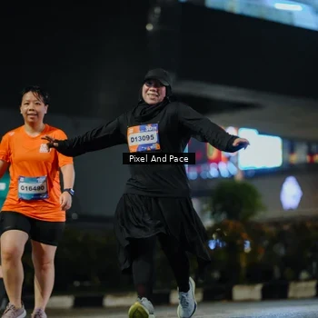 Runner Photo 7794692