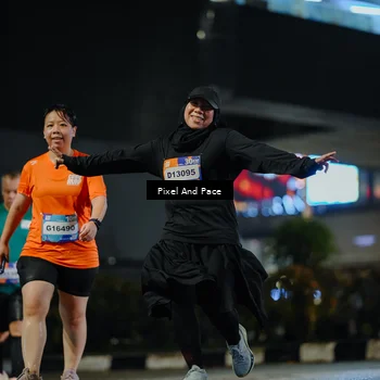 Runner Photo 7794708