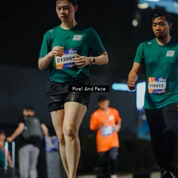 Runner Photo 7794795