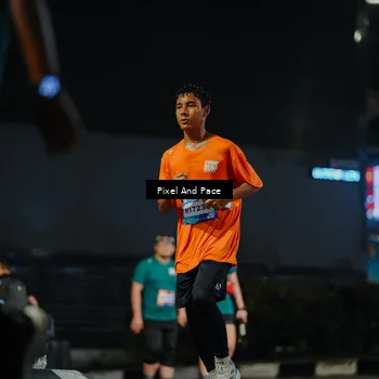 Runner Photo 7794798