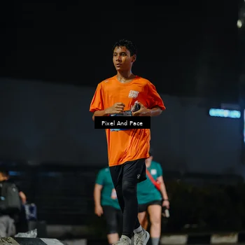 Runner Photo 7794807