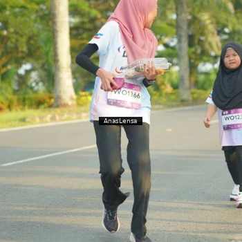 Runner Photo 7794841