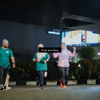 Runner Photo 7794846