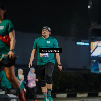 Runner Photo 7794853