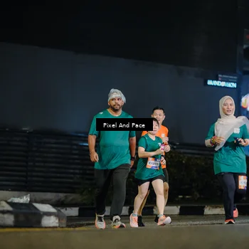Runner Photo 7794855