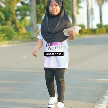 Runner Photo 7794874