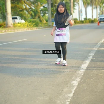 Runner Photo 7794884