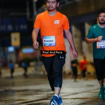 Runner Photo 7794942