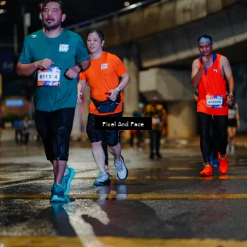 Runner Photo 7794977