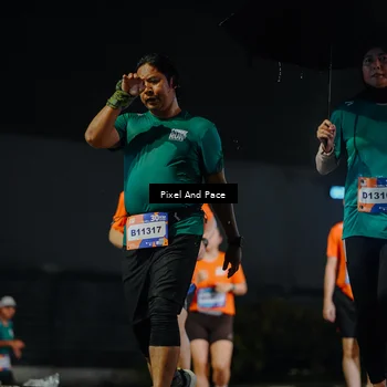 Runner Photo 7795003