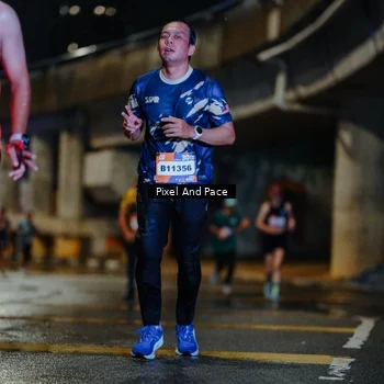 Runner Photo 7795027