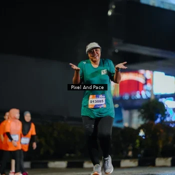 Runner Photo 7795035