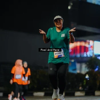 Runner Photo 7795044