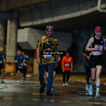 Runner Photo 7795045