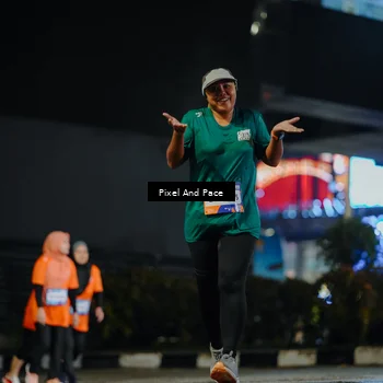 Runner Photo 7795046