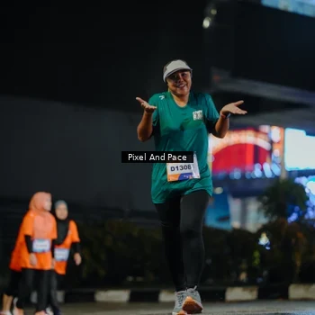Runner Photo 7795047