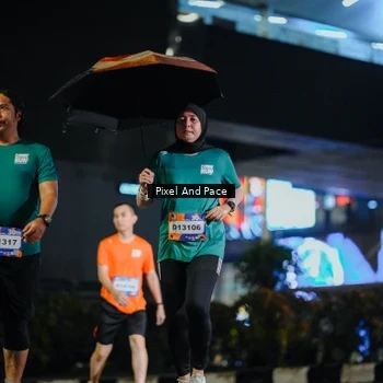 Runner Photo 7795064