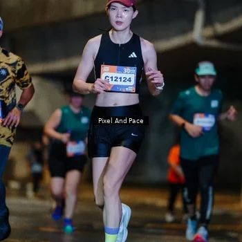 Runner Photo 7795068