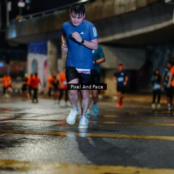 Runner Photo 7795092