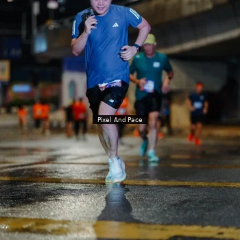 Runner Photo 7795100