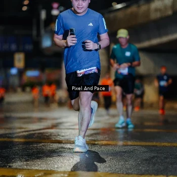 Runner Photo 7795104