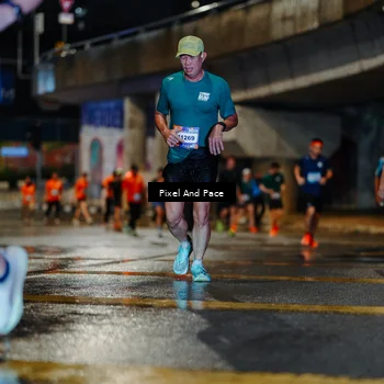 Runner Photo 7795105