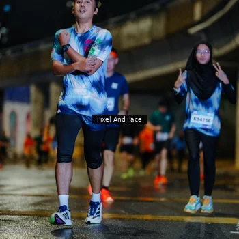 Runner Photo 7795172