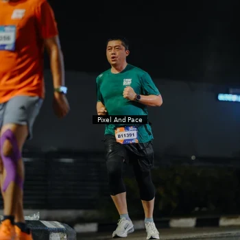 Runner Photo 7795176