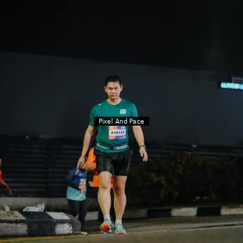 Runner Photo 7795191