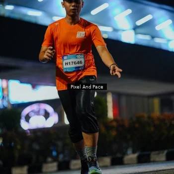 Runner Photo 7795205