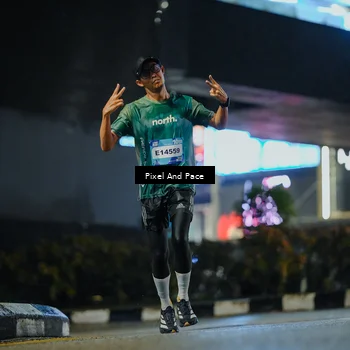 Runner Photo 7795240