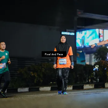 Runner Photo 7795260