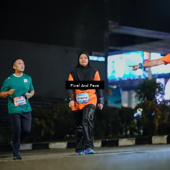 Runner Photo 7795266