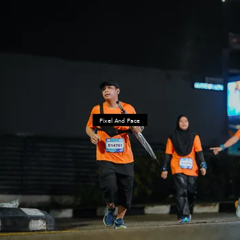Runner Photo 7795291