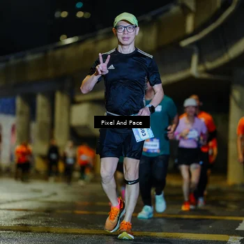 Runner Photo 7795340