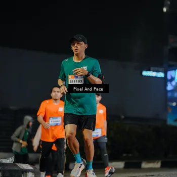 Runner Photo 7795355