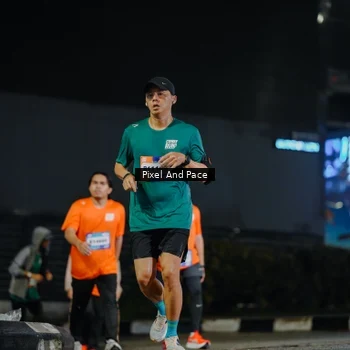 Runner Photo 7795357