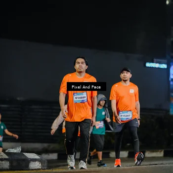 Runner Photo 7795365