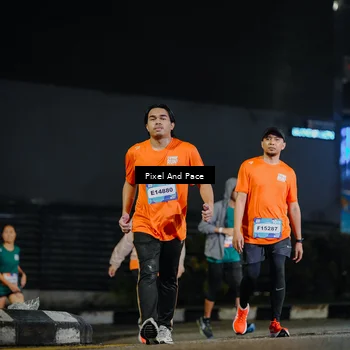 Runner Photo 7795375