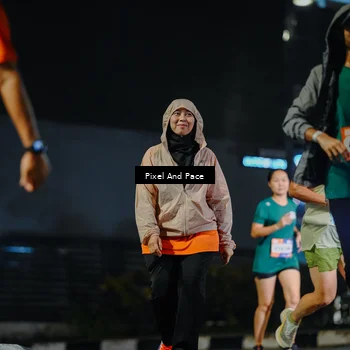 Runner Photo 7795401
