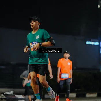 Runner Photo 7795402