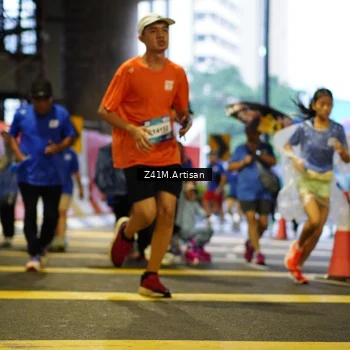 Runner Photo 7795404